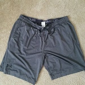 Mens Under Armour loose fit athletic shorts xxl